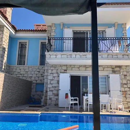 Alacati Yali Mah Oezel Havuzlu Villa Çeşme