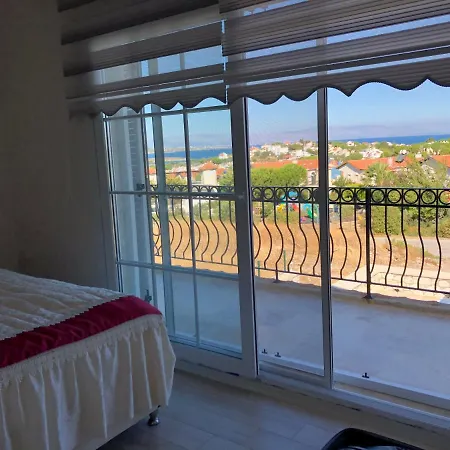 Alacati Yali Mah Oezel Havuzlu Villa *